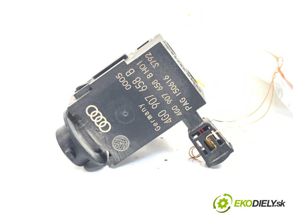 AUDI Q5 (8RB) 2008 - 2017    SQ5 TDI quattro 240 kW [326 KM] olej napędowy 2015 - 2017  Snímač JAKOŚCI: vzduchu 4G0907658B