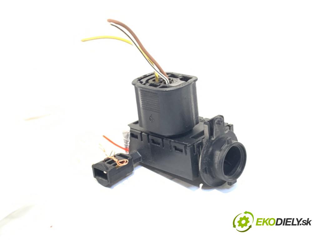 AUDI Q5 (8RB) 2008 - 2017    SQ5 TDI quattro 240 kW [326 KM] olej napędowy 2015 - 2017  Snímač JAKOŚCI: vzduchu 4G0907658B