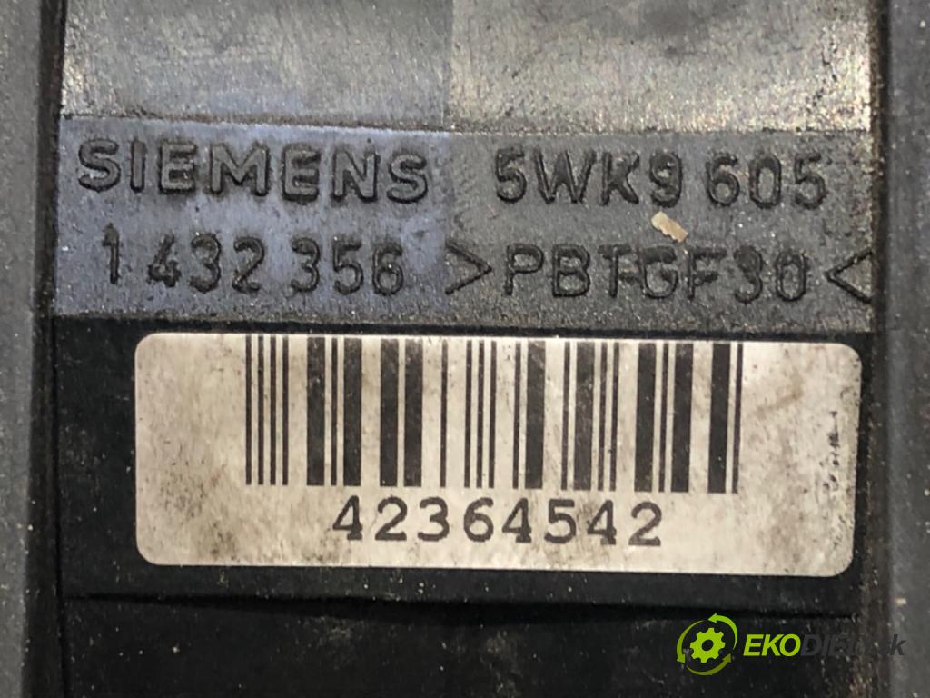 BMW 5 Touring (E39) 1996 - 2004    520 i 110 kW [150 KM] benzyna 1997 - 2001  Váha vzduchu 1432356 5WK9605 (Váha vzduchu)