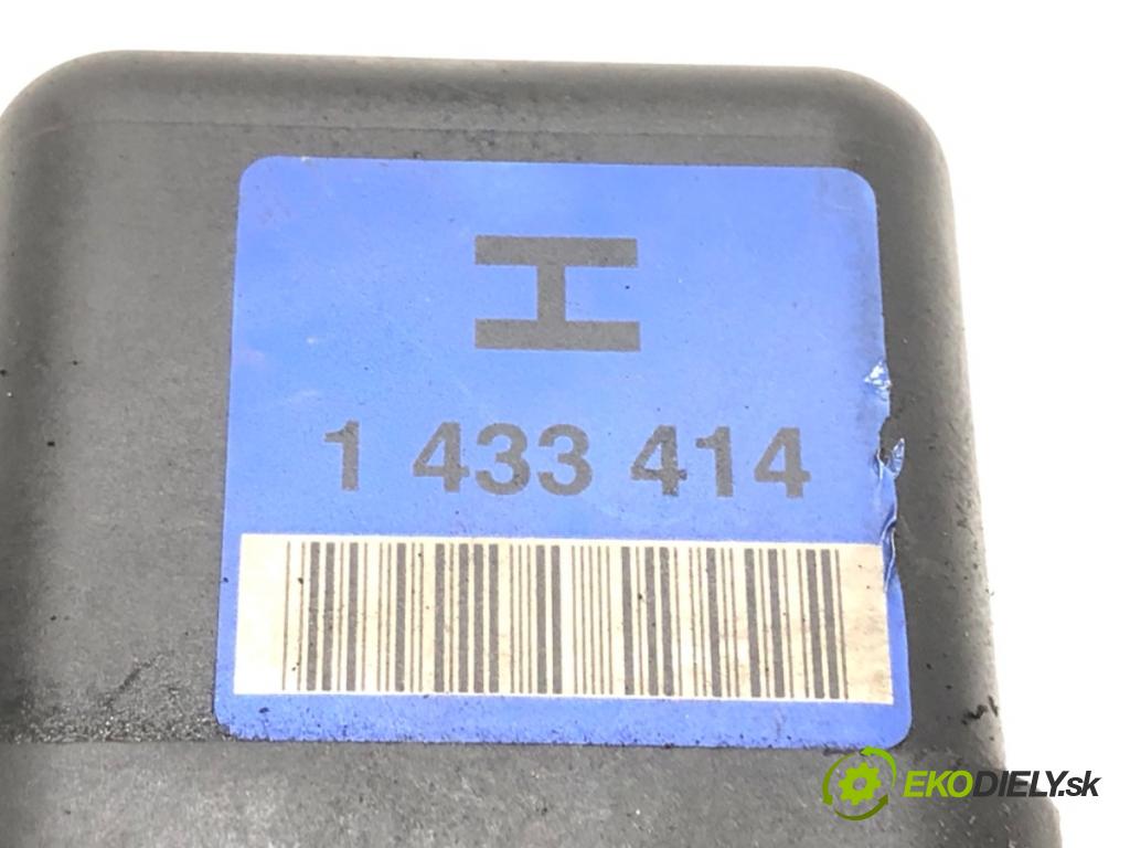 BMW 5 Touring (E39) 1996 - 2004    520 i 110 kW [150 KM] benzyna 1997 - 2001  Škrtiaca klapka 1433414 (Škrtiaca klapka)