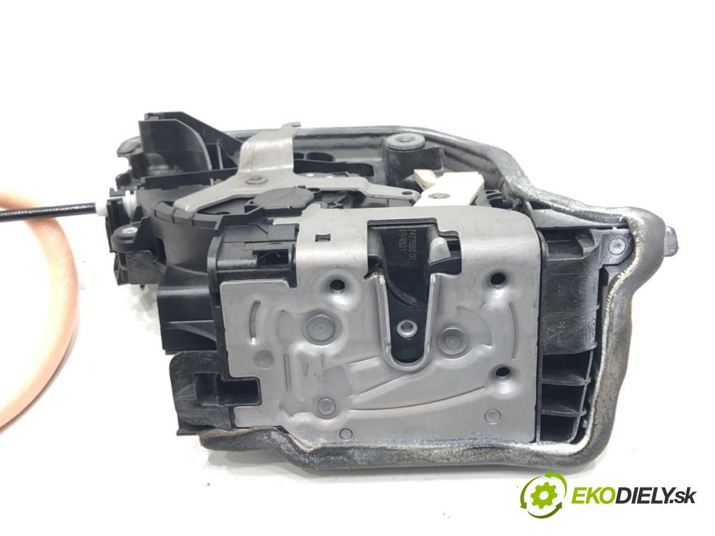 BMW 5 (G30, F90) 2016 - 2022    540 d xDrive 235 kW [320 KM] olej napędowy 2017 - 2020  zámok dveře pravý přední část 7477688