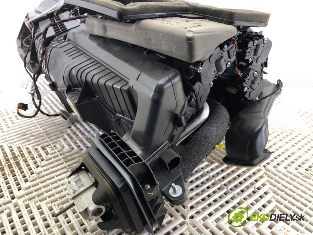 BMW 5 (G30, F90) 2016 - 2022    540 d xDrive 235 kW [320 KM] olej napędowy 2017 - 2020  topné těleso radiátor topení 9868742 (Radiátory topení)