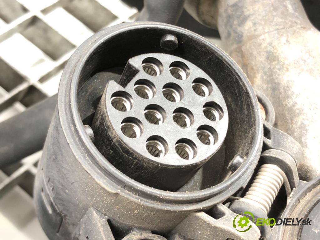 BMW 5 (G30, F90) 2016 - 2022    540 d xDrive 235 kW [320 KM] olej napędowy 2017 - 2020  Hák tažné zařízení 6888018 (Tažná zařízení)