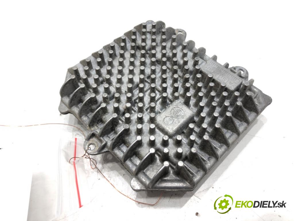 BMW 5 (G30, F90) 2016 - 2022    540 d xDrive 235 kW [320 KM] olej napędowy 2017 - 2020  Menič XENON 8491414 (Riadiace jednotky xenónu)