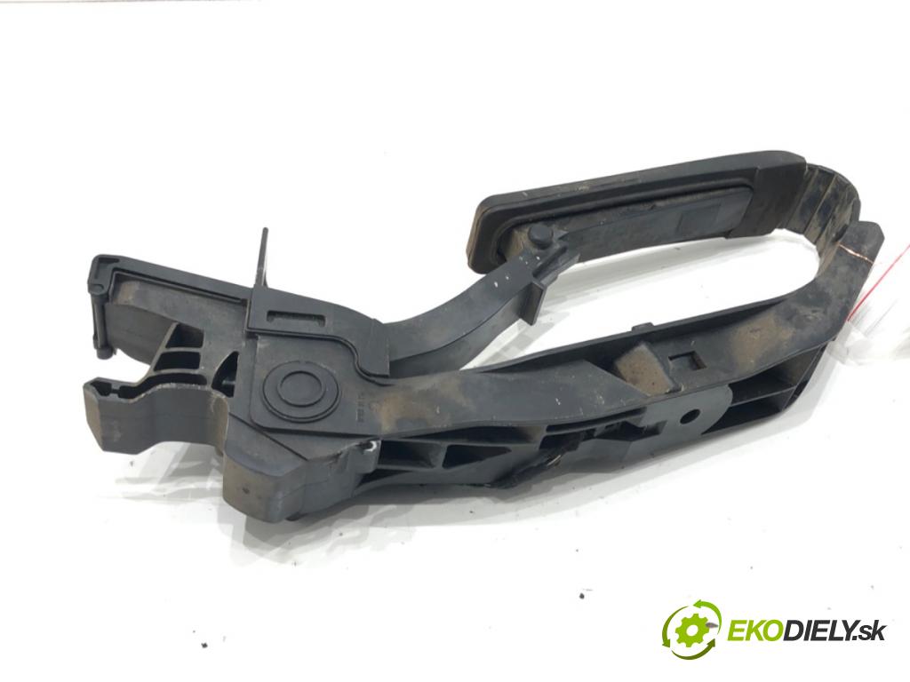 MERCEDES-BENZ KLASA C (W203) 2000 - 2007    C 200 Kompressor (203.042) 120 kW [163 KM] benzyna 2002 - 2007  Potenciometer plynu 2033000104 (Pedál)