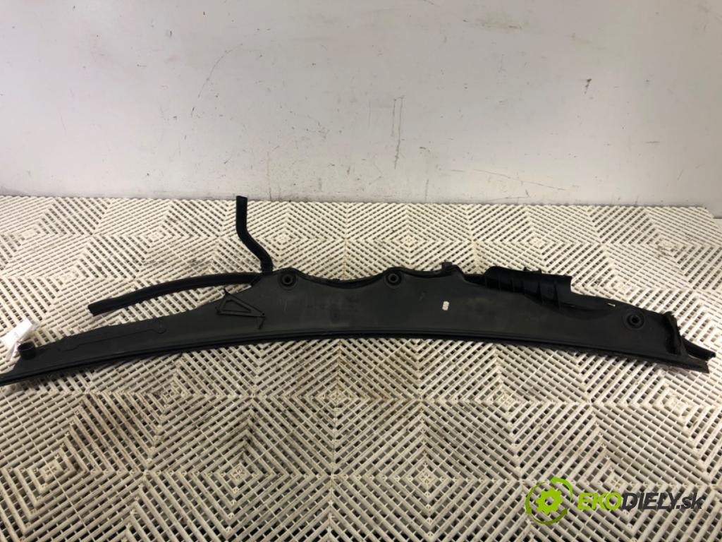 MERCEDES-BENZ KLASA C (W203) 2000 - 2007    C 200 Kompressor (203.042) 120 kW [163 KM] benzyna 2002 - 2007  Torpédo, plast pod čelné okno 2038300813 (Torpédo)