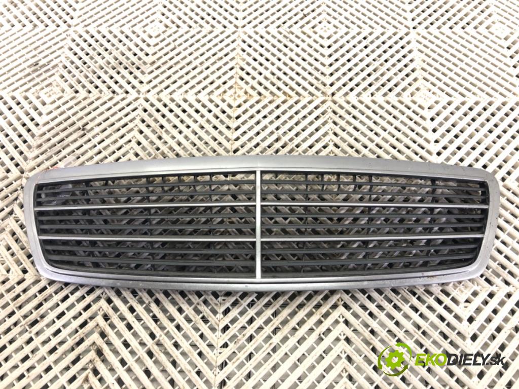 MERCEDES-BENZ KLASA C (W203) 2000 - 2007    C 200 Kompressor (203.042) 120 kW [163 KM] benzyna 2002 - 2007  Mriežka maska 2038800483 (Mriežka predná (maska chladiča))