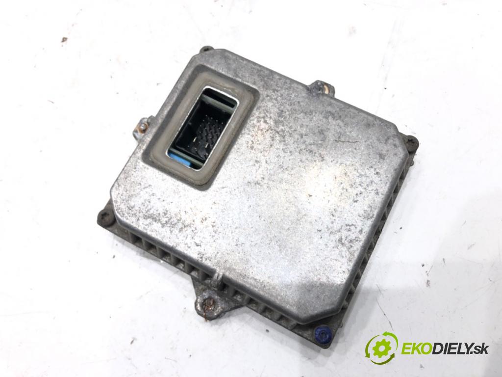 MERCEDES-BENZ KLASA C (W203) 2000 - 2007    C 200 Kompressor (203.042) 120 kW [163 KM] benzyna 2002 - 2007  Menič XENON 1307329072 (Riadiace jednotky xenónu)