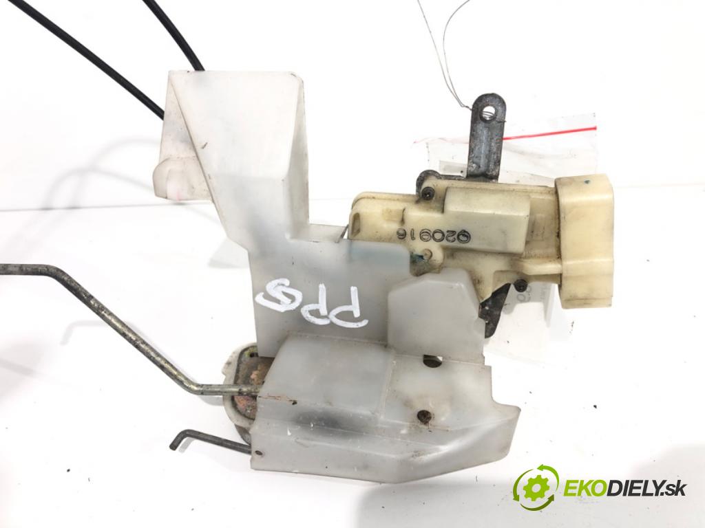 TOYOTA CELICA coupe (_T23_) 1999 - 2006    1.8 16V VT-i (ZZT230_) 105 kW [143 KM] benzyna 1999 - 2005  zámok dveře pravý přední část