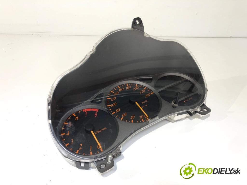 TOYOTA CELICA coupe (_T23_) 1999 - 2006    1.8 16V VT-i (ZZT230_) 105 kW [143 KM] benzyna 1999 - 2005  prístrojovka 83800-2B130 (Přístrojové desky, displeje)