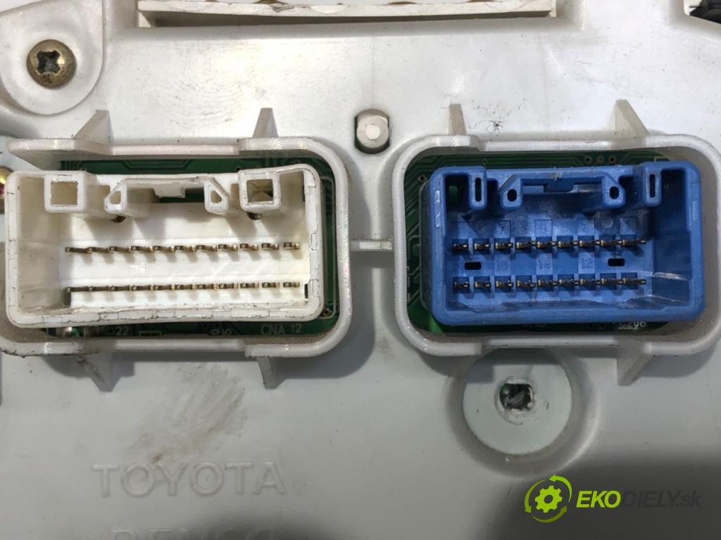 TOYOTA CELICA coupe (_T23_) 1999 - 2006    1.8 16V VT-i (ZZT230_) 105 kW [143 KM] benzyna 1999 - 2005  prístrojovka 83800-2B130 (Přístrojové desky, displeje)