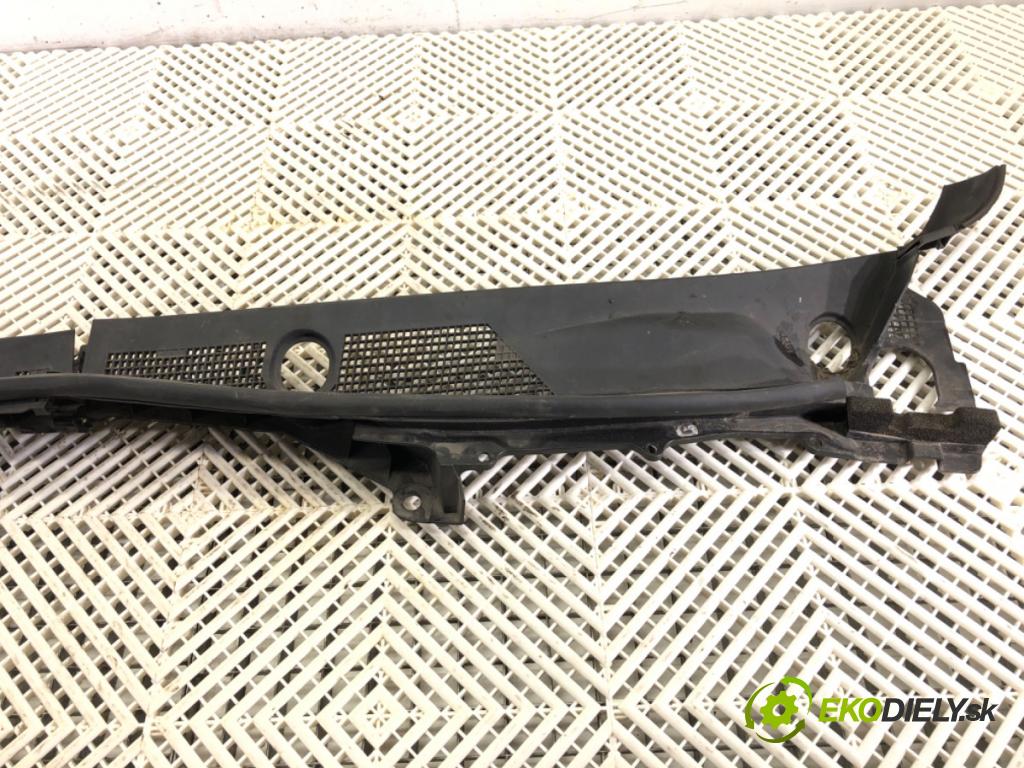 INFINITI Q70 (Y51) 2013 - 2022    3.0 175 kW [238 KM] olej napędowy 2013 - 2022  Torpédo, plast pod čelné okno 66862-1MA0A (Torpéda)