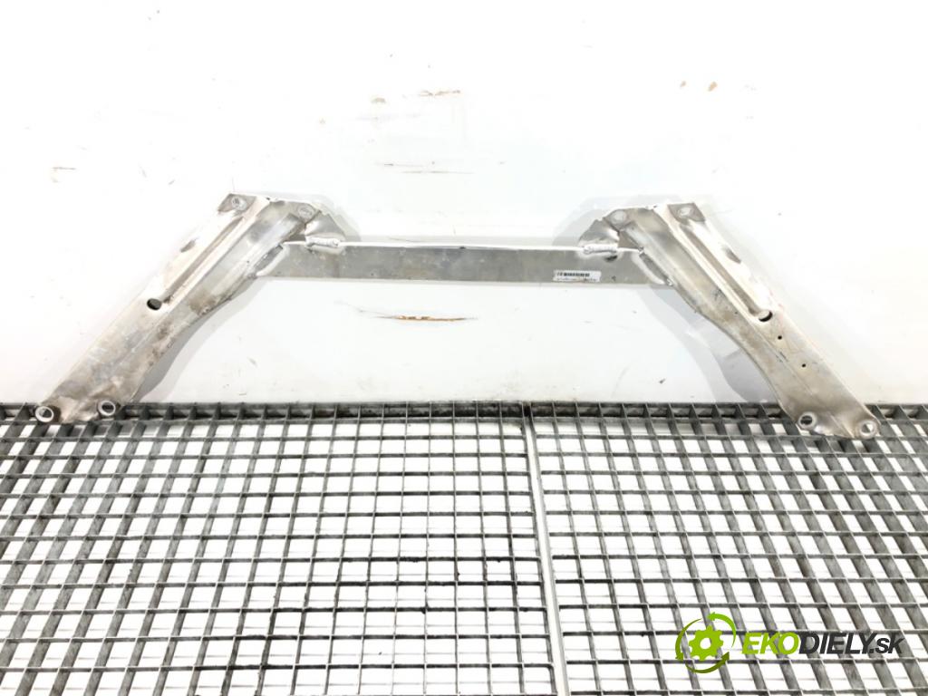 BMW 5 (G30, F90) 2016 - 2022    540 d xDrive 235 kW [320 KM] olej napędowy 2017 - 2020  STRUT: (ventilov): 7408522 (Výztuhy přední)