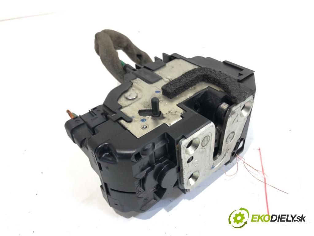 NISSAN QASHQAI / QASHQAI +2 I (J10, NJ10, JJ10E) 2006 - 2014    2.0 dCi 110 kW [150 KM] olej napędowy 2007 - 2013  zámok dveře pravý zadní část