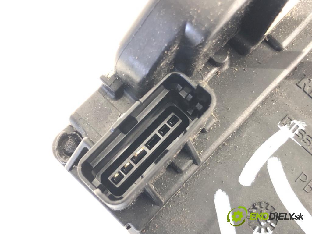 NISSAN QASHQAI / QASHQAI +2 I (J10, NJ10, JJ10E) 2006 - 2014    2.0 dCi 110 kW [150 KM] olej napędowy 2007 - 2013  zámok dveře levý zadní část