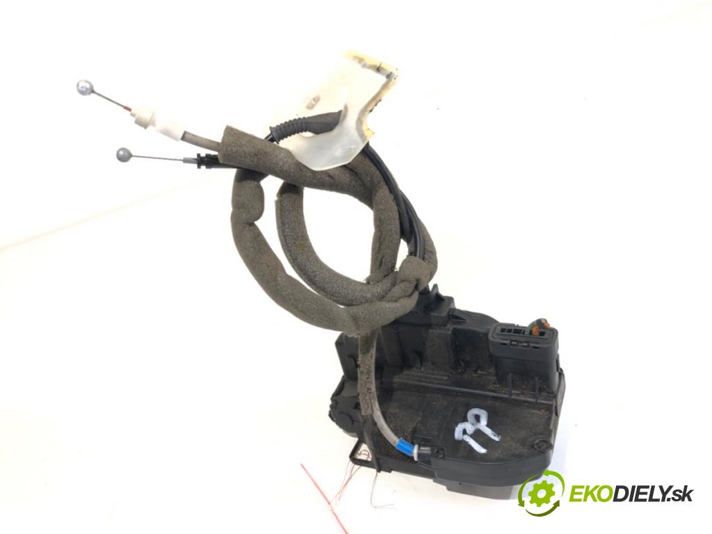 NISSAN QASHQAI / QASHQAI +2 I (J10, NJ10, JJ10E) 2006 - 2014    2.0 dCi 110 kW [150 KM] olej napędowy 2007 - 2013  zámok dveře pravý přední část 