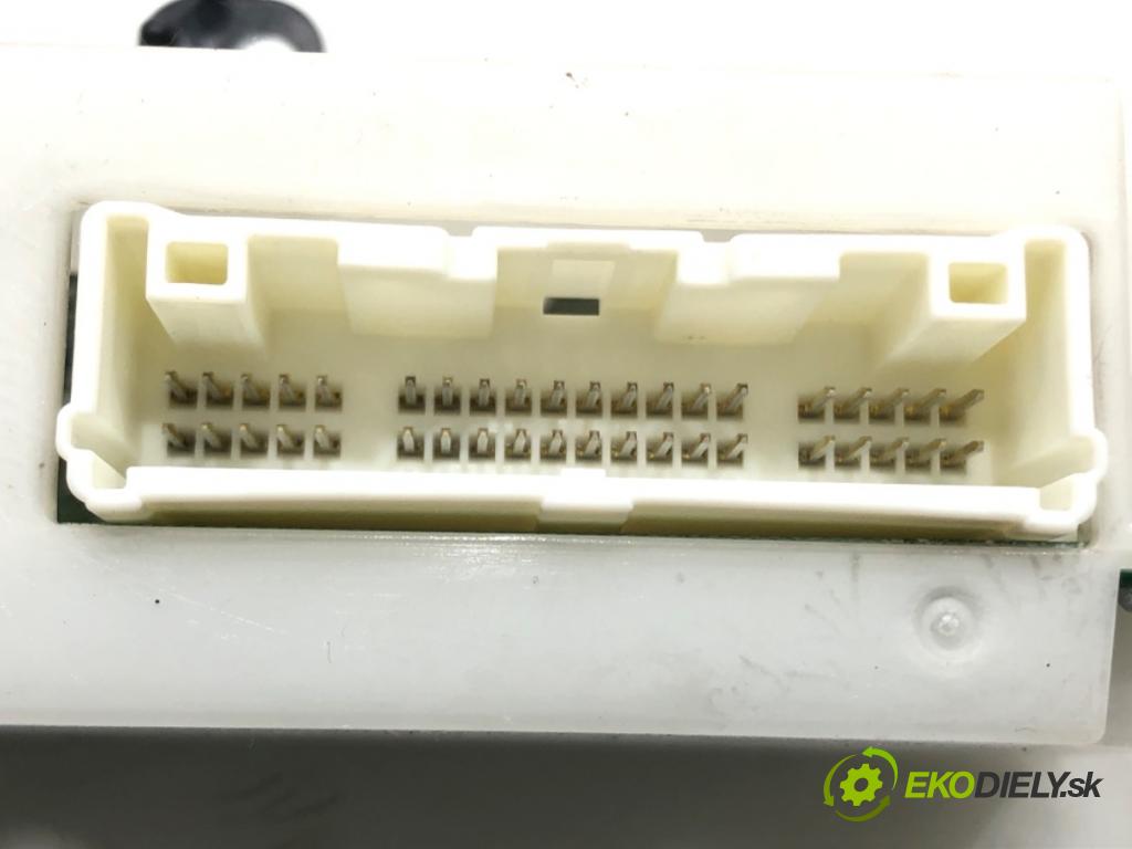 NISSAN QASHQAI / QASHQAI +2 I (J10, NJ10, JJ10E) 2006 - 2014    2.0 dCi 110 kW [150 KM] olej napędowy 2007 - 2013  Panel ovládania kúrenia 27500-BR47A (Prepínač/spínač/tlačidlo a ovládač kúrenia)