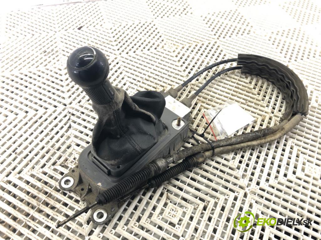 VW GOLF IV Variant (1J5) 1999 - 2006    1.9 TDI 66 kW [90 KM] olej napędowy 1999 - 2006  Kulisa 1J0711611A (Rýchlostná páka / kulisa)