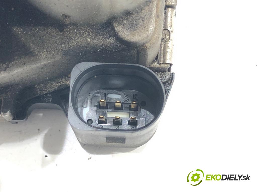 AUDI A4 B6 (8E2) 2000 - 2005    2.0 96 kW [130 KM] benzyna 2000 - 2004  Škrtiaca klapka 06B133062H (Škrtiace klapky)