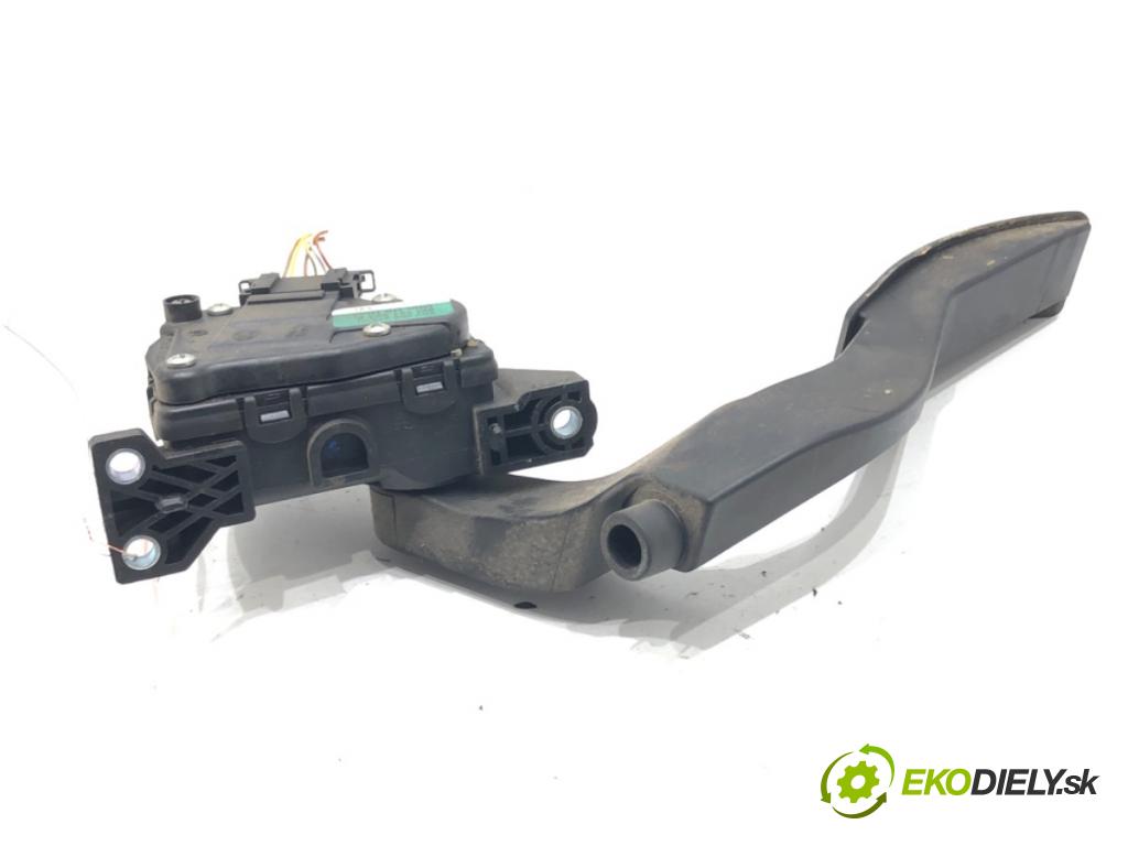 AUDI A4 B6 (8E2) 2000 - 2005    2.0 96 kW [130 KM] benzyna 2000 - 2004  Potenciometer plynu 8E1721523A (Pedále)