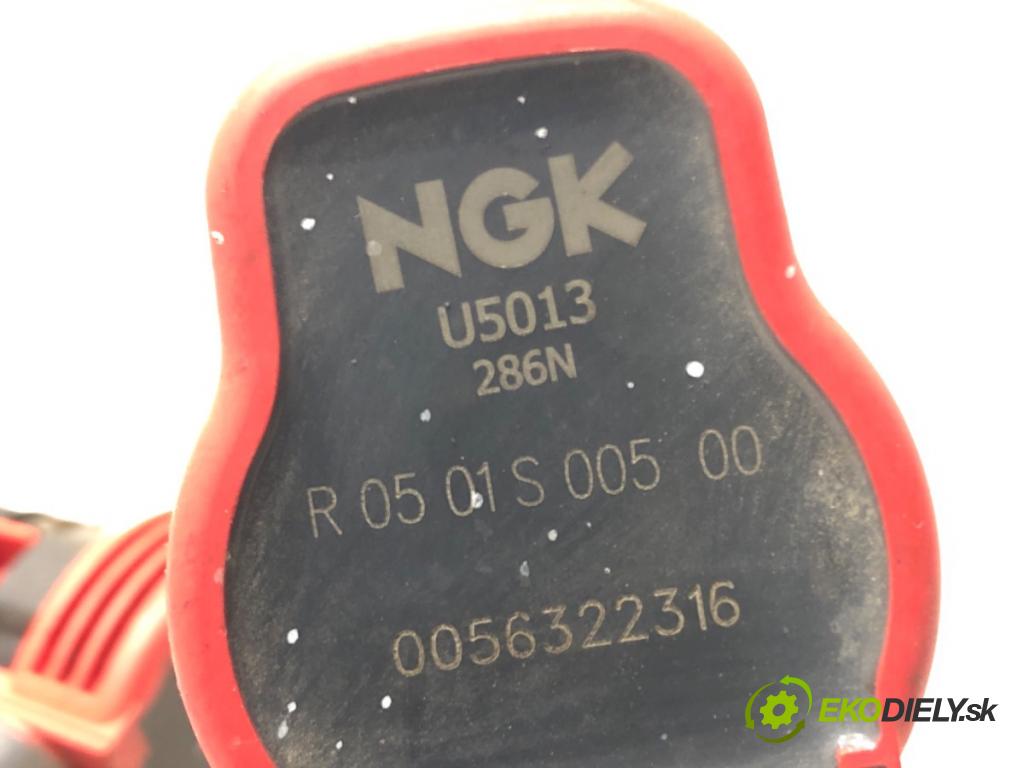 AUDI A4 B6 (8E2) 2000 - 2005    2.0 96 kW [130 KM] benzyna 2000 - 2004  Cievka zapaľovacia R0501S00500 (Zapaľovacia cievka)