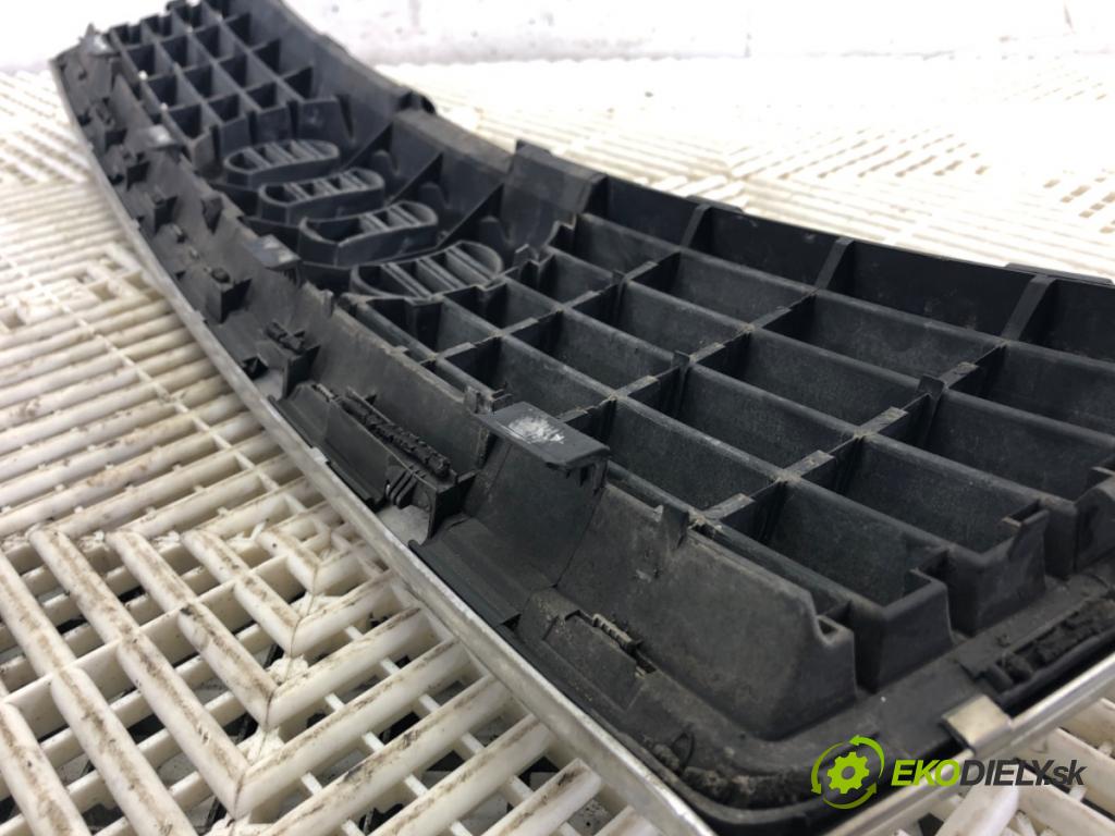 AUDI A4 B6 (8E2) 2000 - 2005    2.0 96 kW [130 KM] benzyna 2000 - 2004  mřížka maska  (Mřížky (masky) chladičů)