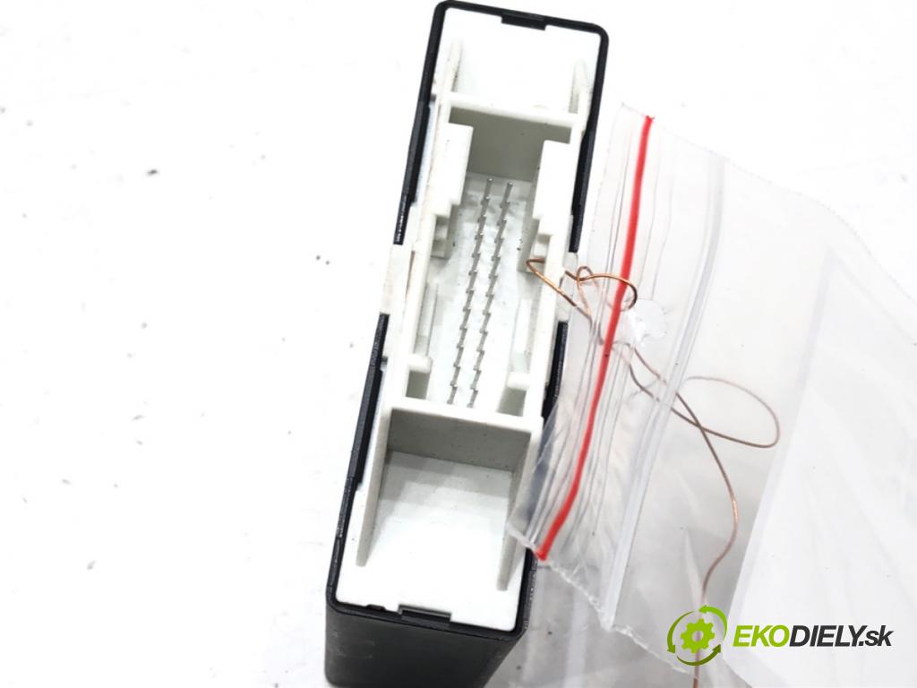 BMW 5 (G30, F90) 2016 - 2022    540 d xDrive 235 kW [320 KM] olej napędowy 2017 - 2020  Modul PDC 9462158 (Ostatné)