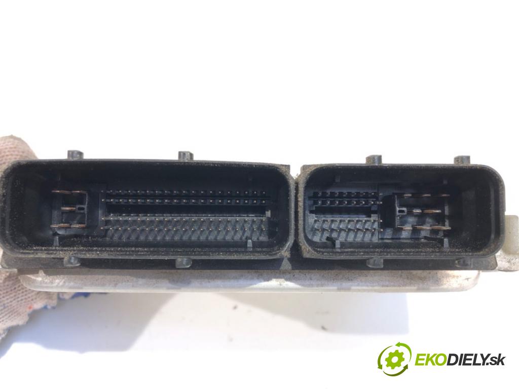 VW SHARAN (7M8, 7M9, 7M6) 1995 - 2010    1.9 TDI 85 kW [115 KM] olej napędowy 2000 - 2010  riadiaca jednotka Motor 038906019J (Riadiaca jednotka)