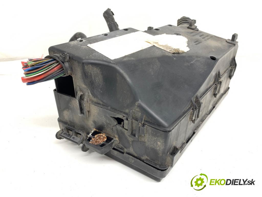 FORD FOCUS II (DA_, HCP, DP) 2004 - 2013    1.8 TDCi 85 kW [115 KM] olej napędowy 2005 - 2012  modul BSI 3M5T-14A067-BC (Pojistkové skříňky)