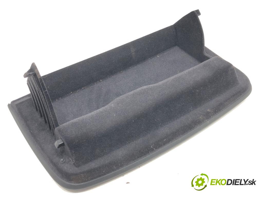 BMW 5 (G30, F90) 2016 - 2022    540 d xDrive 235 kW [320 KM] olej napędowy 2017 - 2020  Priehradka, kastlík spolujazdca  (Priehradka, kastlík)