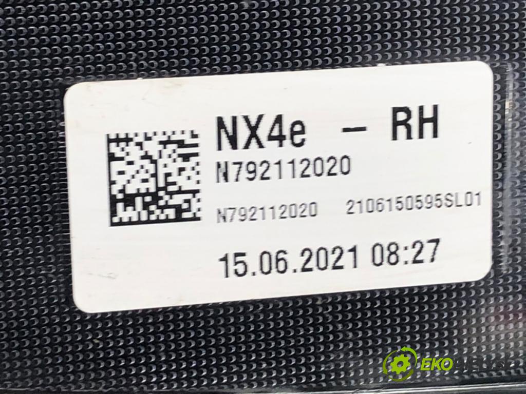 HYUNDAI TUCSON (NX4E, NX4A) 2020 - 2022    1.6 T-GDi 110 kW [150 KM] benzyna 2021 - 2022  hmlové svetlo, hmlovka pravý přední část 92102N7100