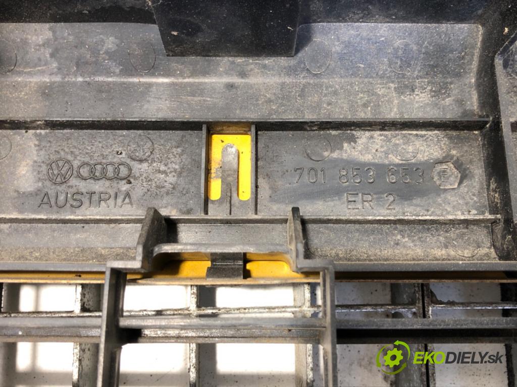 VW TRANSPORTER IV Autobus (70B, 70C, 7DB, 7DK, 70J, 70K, 7DC, 7 1990 - 2004    2.4 D 57 kW [78 KM] olej napędowy 1990 - 1998  mřížka maska 701853653E (Mřížky (masky) chladičů)