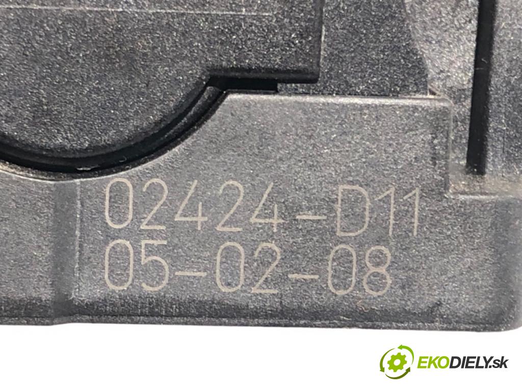 PEUGEOT 407 SW (6E_) 2004 - 2011    2.0 100 kW [136 KM] benzyna 2004 - 2005  Potenciometer plynu 02424-D11 (Pedál)