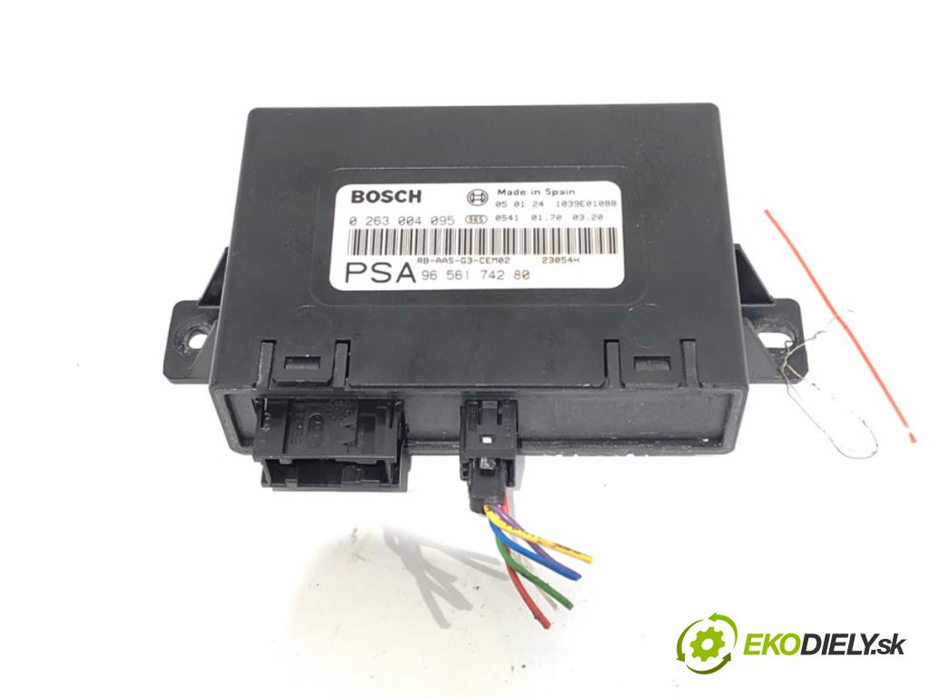 PEUGEOT 407 SW (6E_) 2004 - 2011    2.0 100 kW [136 KM] benzyna 2004 - 2005  Modul PDC 9656174280 (Ostatné)