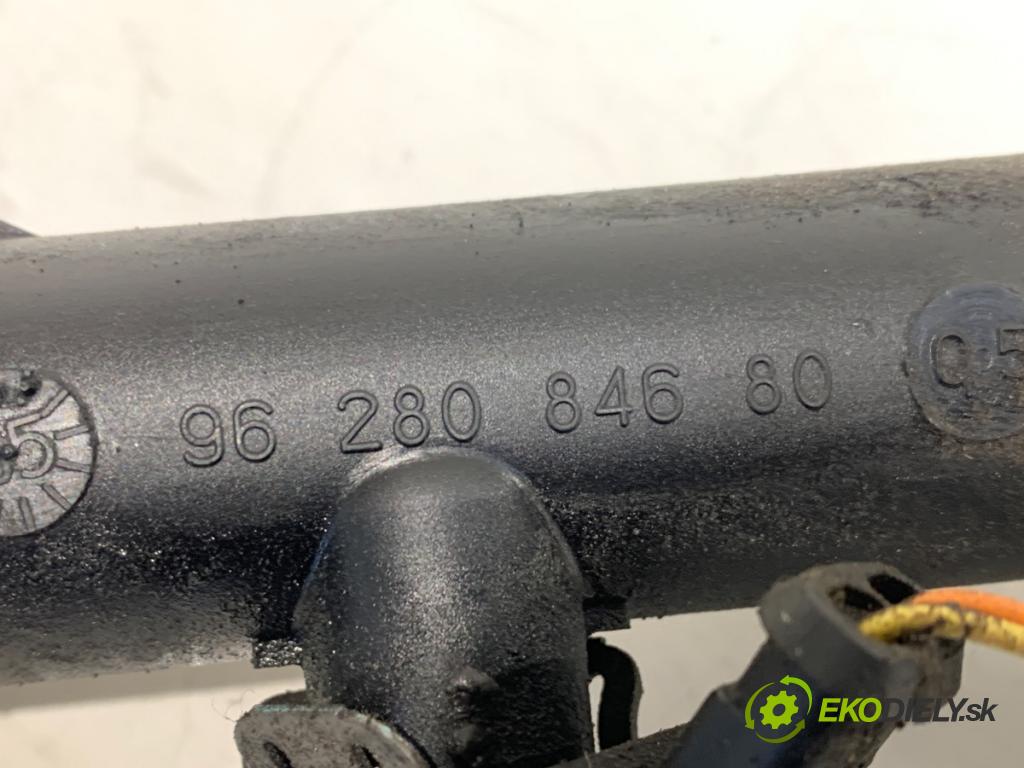 PEUGEOT 407 SW (6E_) 2004 - 2011    2.0 100 kW [136 KM] benzyna 2004 - 2005  Lišta vstrekovacia 9628084680 (Vstrekovacia lišta)