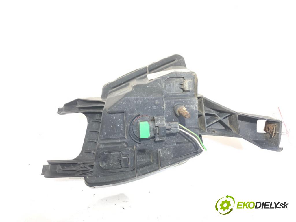 PEUGEOT 407 SW (6E_) 2004 - 2011    2.0 100 kW [136 KM] benzyna 2004 - 2005  hmlové svetlo, hmlovka levý přední část 9641945680
