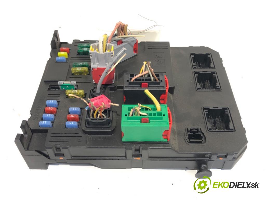 PEUGEOT 407 SW (6E_) 2004 - 2011    2.0 100 kW [136 KM] benzyna 2004 - 2005  modul BSI 9655708480 (Pojistkové skříňky)