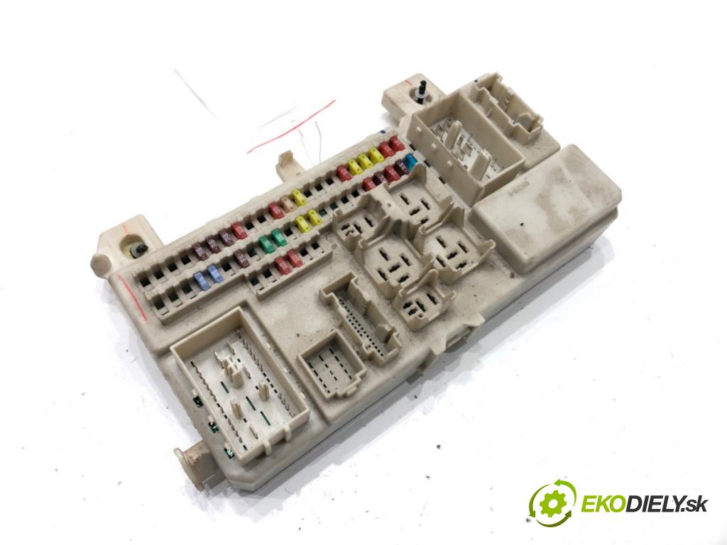 MAZDA 3 (BK) 2003 - 2009    1.6 DI Turbo 80 kW [109 KM] olej napędowy 2004 - 2009  modul BSI BP3F66730H (Pojistkové skříňky)
