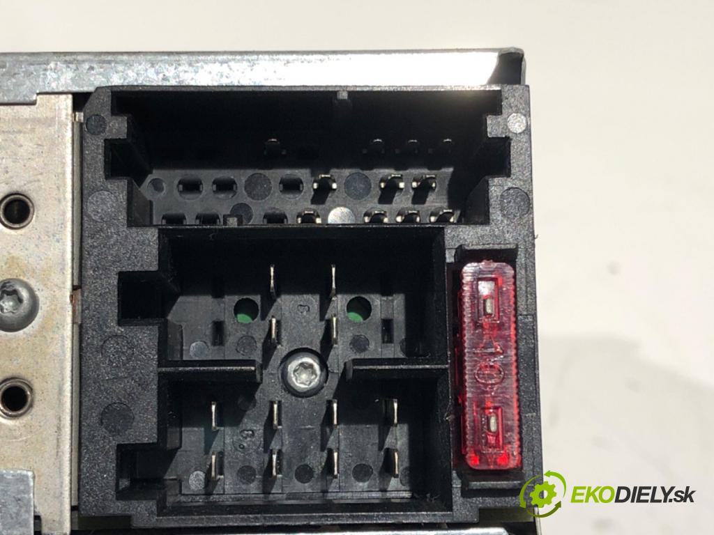 VW PASSAT B5.5 (3B3) 2000 - 2005    1.9 TDI 74 kW [101 KM] olej napędowy 2000 - 2005  RADIO 1J0035152F (Audio zariadenia)