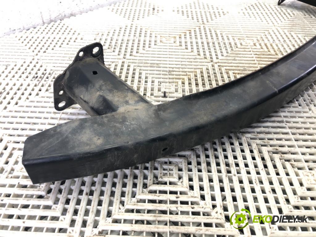 VW PASSAT B5.5 (3B3) 2000 - 2005    1.9 TDI 74 kW [101 KM] olej napędowy 2000 - 2005  výztuha nárazníka přední část  (Výztuhy přední)