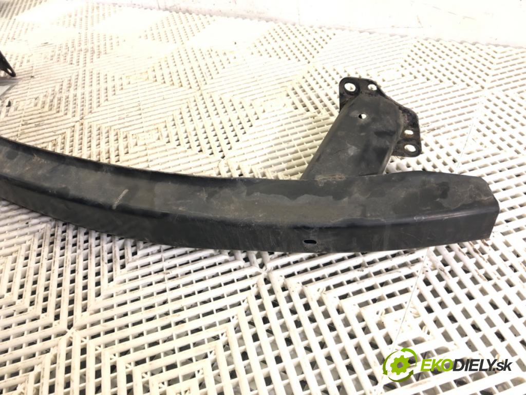 VW PASSAT B5.5 (3B3) 2000 - 2005    1.9 TDI 74 kW [101 KM] olej napędowy 2000 - 2005  výztuha nárazníka přední část  (Výztuhy přední)