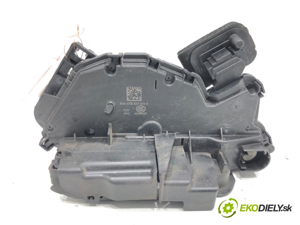 SKODA OCTAVIA III (5E3, NL3, NR3) 2012 - 2022    1.6 TDI 66 kW [90 KM] olej napędowy 2012 - 2022  zámok dveře levý přední část 5TB837015A
