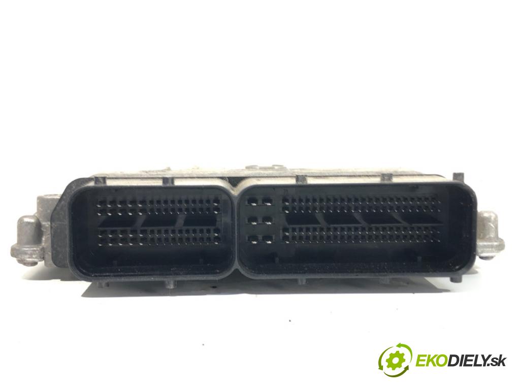 SKODA OCTAVIA III (5E3, NL3, NR3) 2012 - 2022    1.6 TDI 66 kW [90 KM] olej napędowy 2012 - 2022  riadiaca jednotka Motor 04L907445E (Riadiaca jednotka)