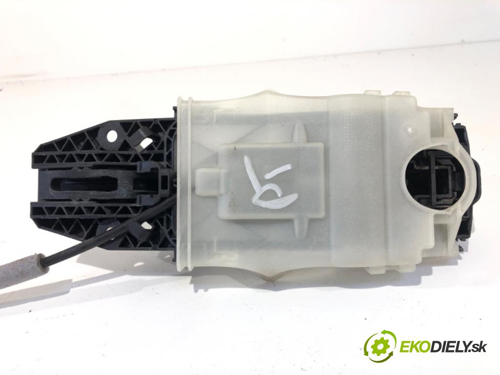 SKODA OCTAVIA III (5E3, NL3, NR3) 2012 - 2022    1.6 TDI 66 kW [90 KM] olej napędowy 2012 - 2022  Kľučka vonkajšia pravy zad