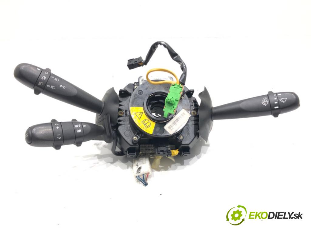 ALFA ROMEO GT (937_) 2003 - 2010    2.0 JTS (937CXH1A, 937CXH11) 121 kW [165 KM] benzyna 2003 - 2010  Prepínač kombinovaný 1560405760 (Prepínač/spínač/tlačidlo a ovládač kúrenia)