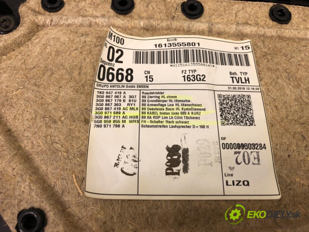 VW PASSAT B8 sedan 2016 132 kW 1.8 TSI 1798 čalúnenie Dvere ľavy zad