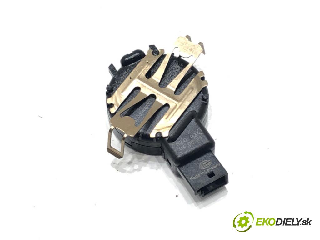 HYUNDAI TUCSON (NX4E, NX4A) 2020 - 2022    1.6 T-GDi 110 kW [150 KM] benzyna 2021 - 2022  Snímač dažďa 96000-N9000 (Snímač dažďa)