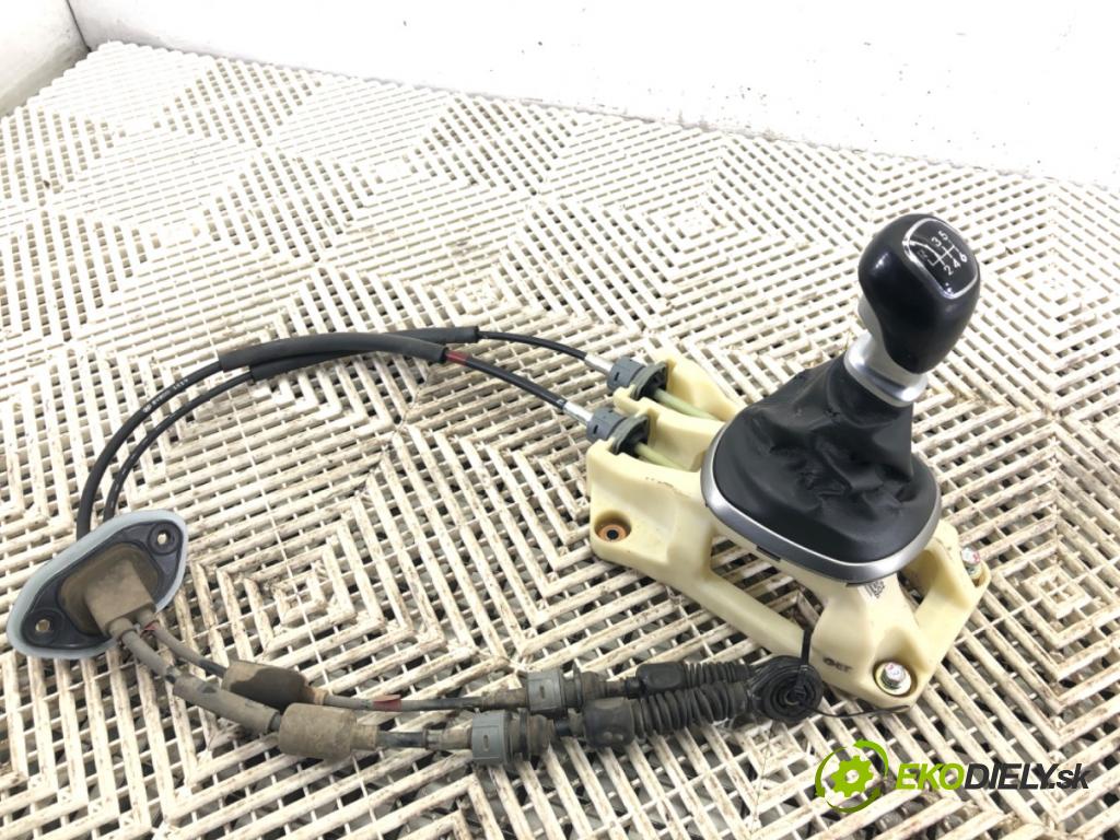 HYUNDAI VELOSTER (FS) 2011 - 2017    1.6 GDI 103 kW [140 KM] benzyna 2011 - 2017  Kulisa  (Rýchlostná páka / kulisa)