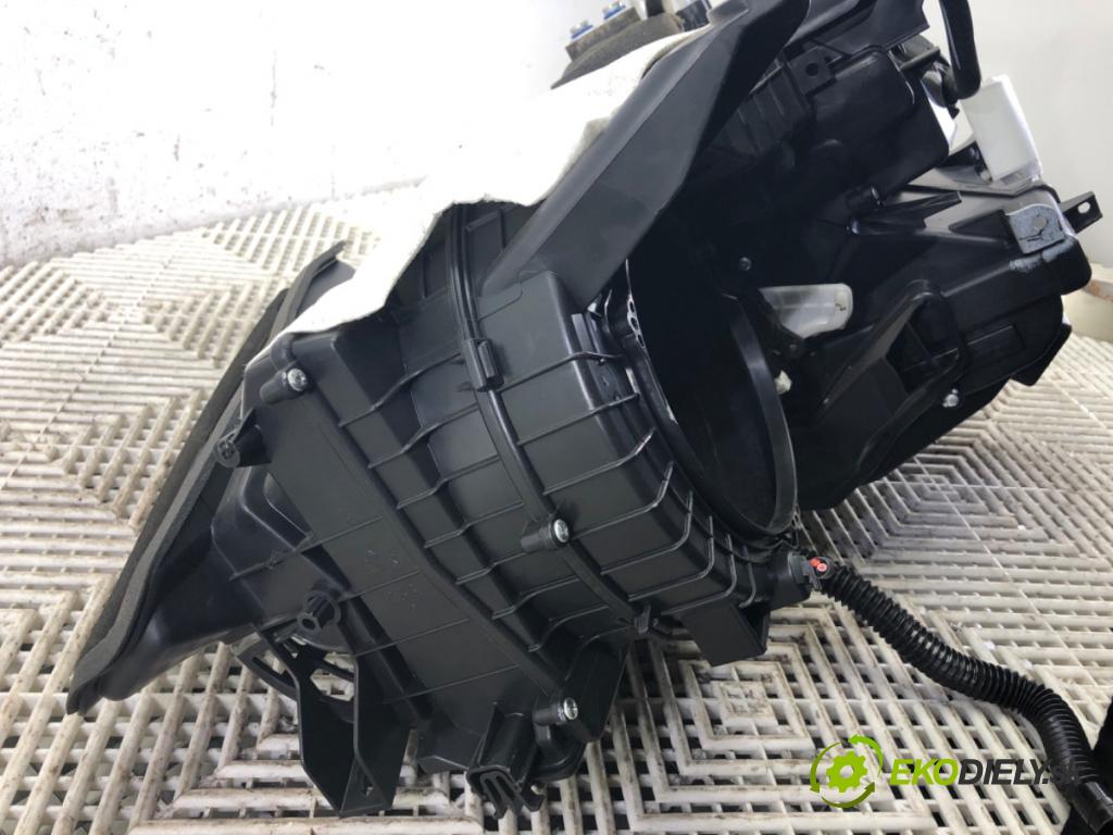 HYUNDAI VELOSTER (FS) 2011 - 2017    1.6 GDI 103 kW [140 KM] benzyna 2011 - 2017  Výhrevné teleso, radiátor kúrenia KOMBAJN H40073-0880