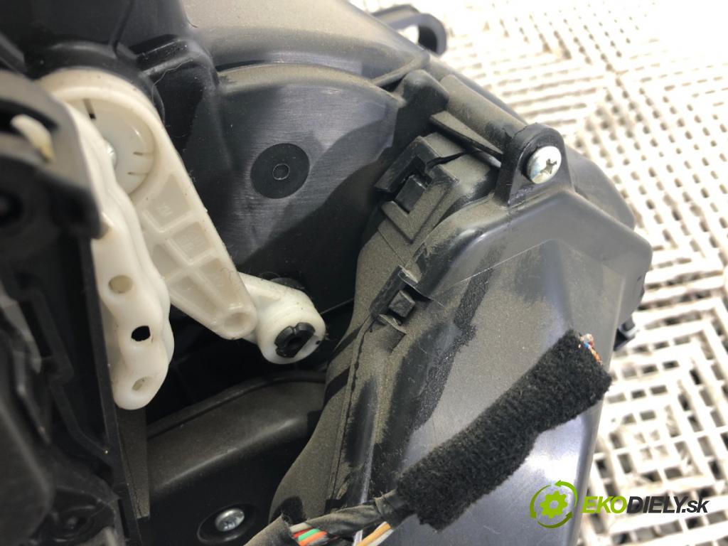 HYUNDAI VELOSTER (FS) 2011 - 2017    1.6 GDI 103 kW [140 KM] benzyna 2011 - 2017  Výhrevné teleso, radiátor kúrenia KOMBAJN H40073-0880